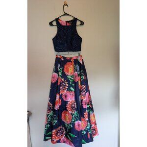 Sequin Hearts Navy Blue Lace Crop Top With Floral Maxi Skirt Two-Piece Set Size
